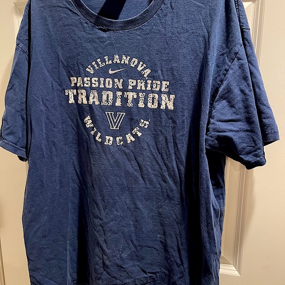 Nike Other - Villanova Wildcats Mens TShirt